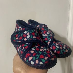 Toddler shoes floral size 24